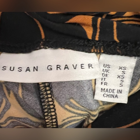 Susan Graver - Wide leg, stretchy, oversized, fun & chic! Black/rust color. XS-M - Picture 3 of 4